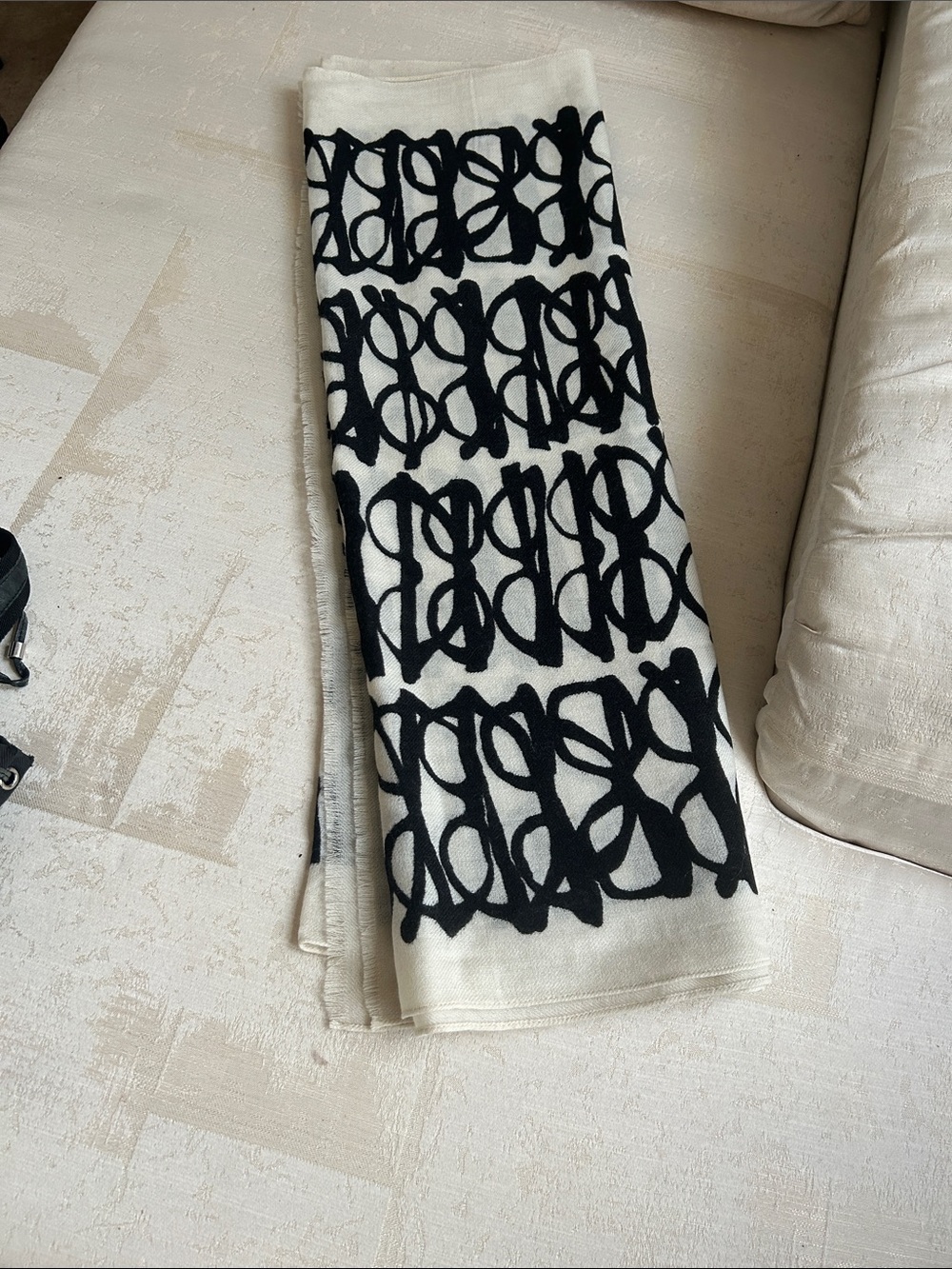 Black & White Patterned Women's Scarf